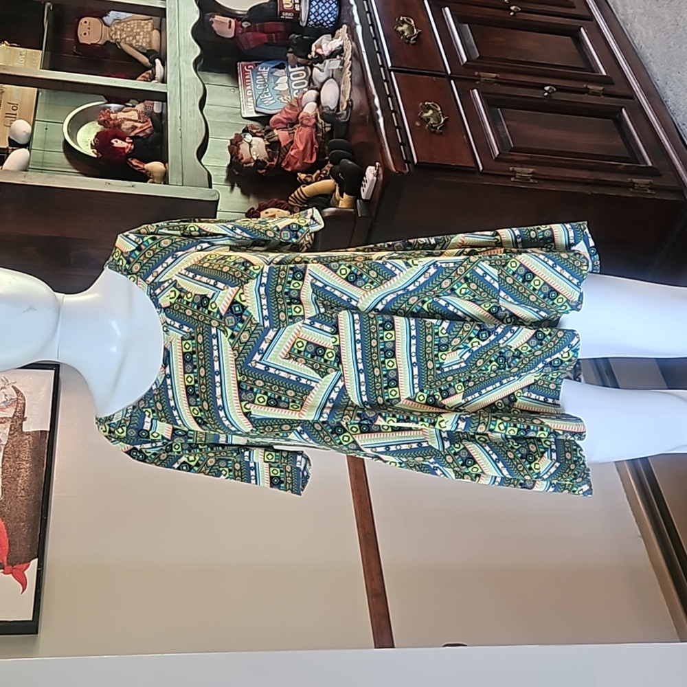 👚LULAROE SHORT SLEEVE T SHIRT
